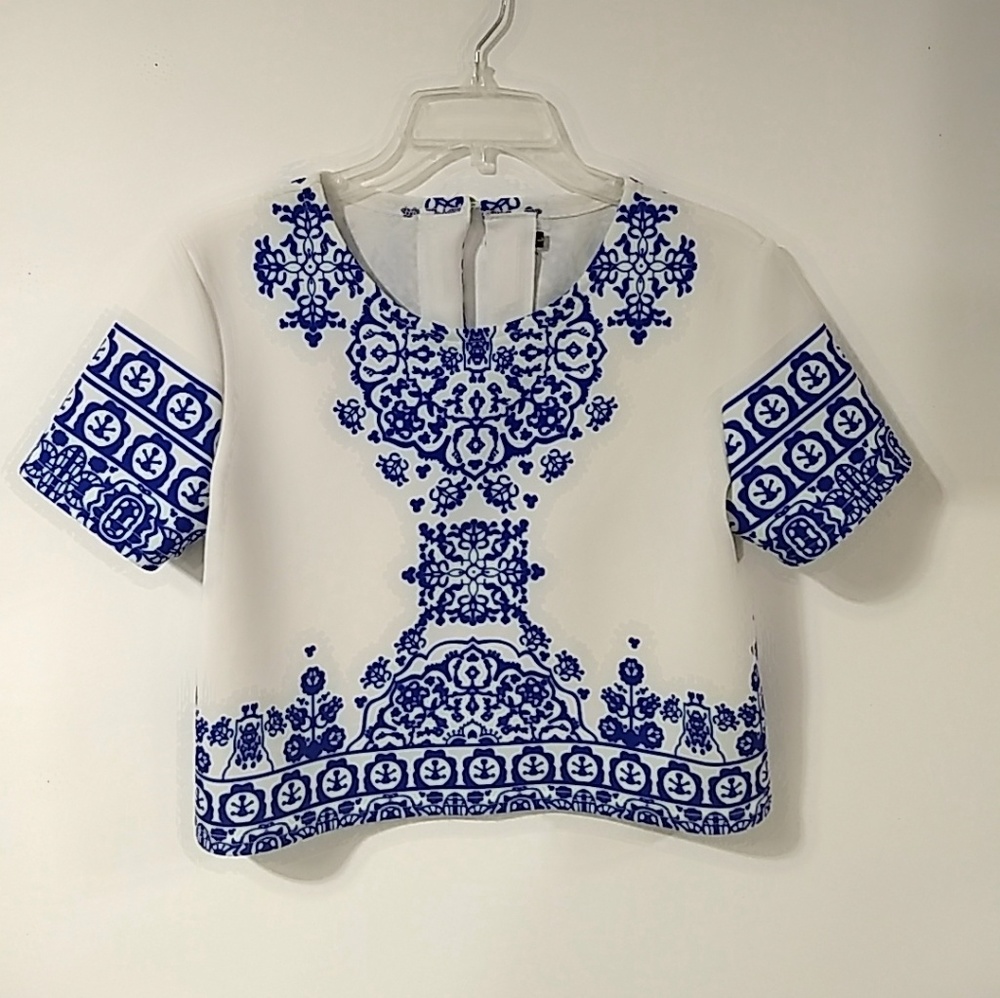 AvaCostume Womens Blue White Short Sleeve Floral